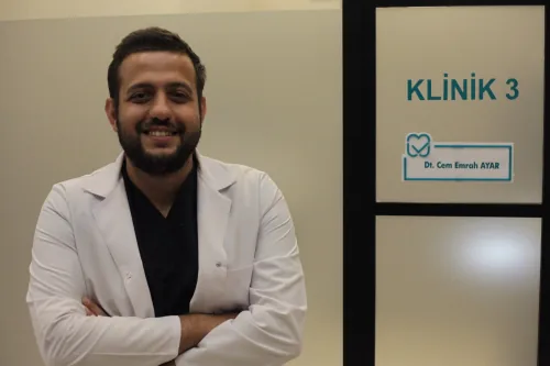 طبيب الأسنان Cem Emrah Ayar | Dent Elitium