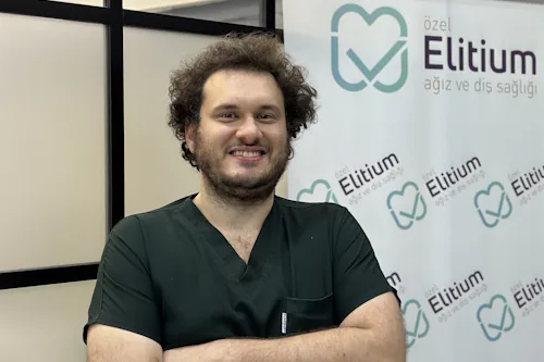 طبيب الأسنان Süha Alpay | Dent Elitium